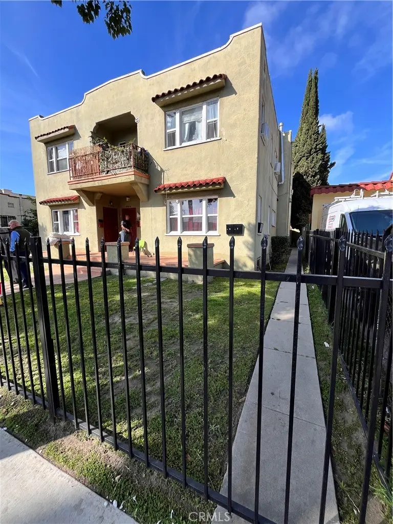 6701 Stafford E, Huntington Park, CA — listing photo 1