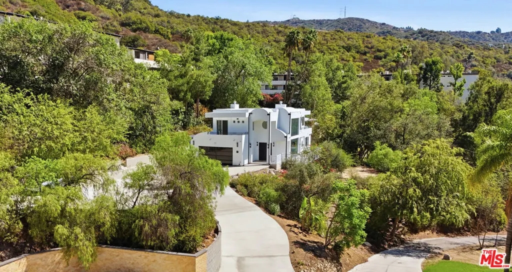 1907 Alpha Road, Glendale, CA — listing photo 1