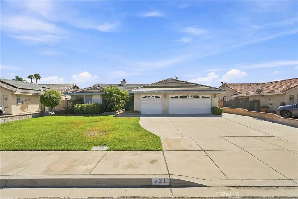 721 N Sandalwood Avenue, Rialto, CA — listing photo 1