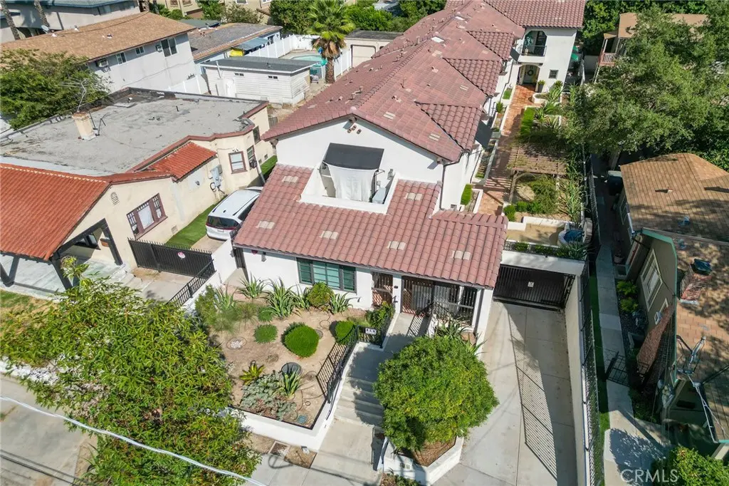 262 N Wilson Avenue 104, Pasadena, CA — listing photo 1