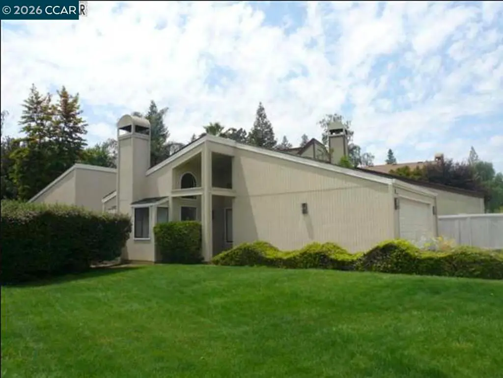 343 Flaming Oak Dr, Pleasant Hill, CA — listing photo 1