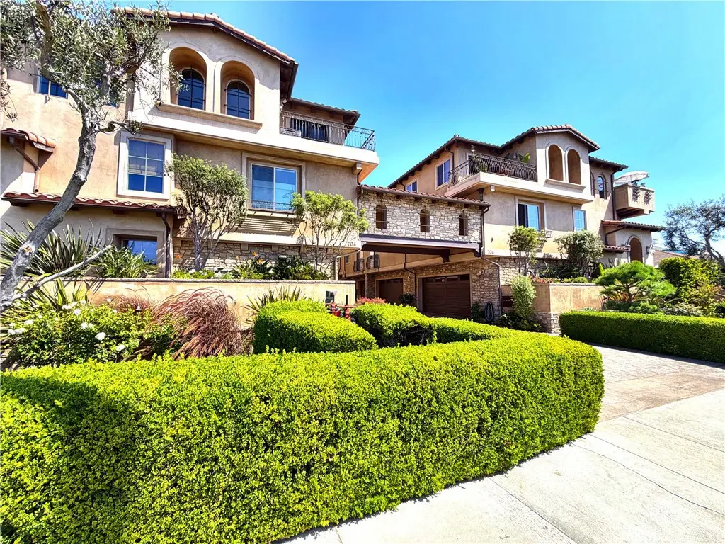706 S Pacific Coast, Redondo Beach, CA — listing photo 1