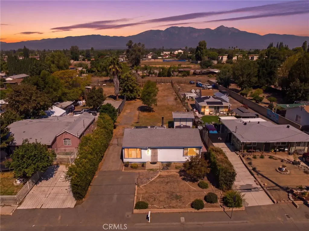 230 W Philadelphia, Ontario, CA — listing photo 1