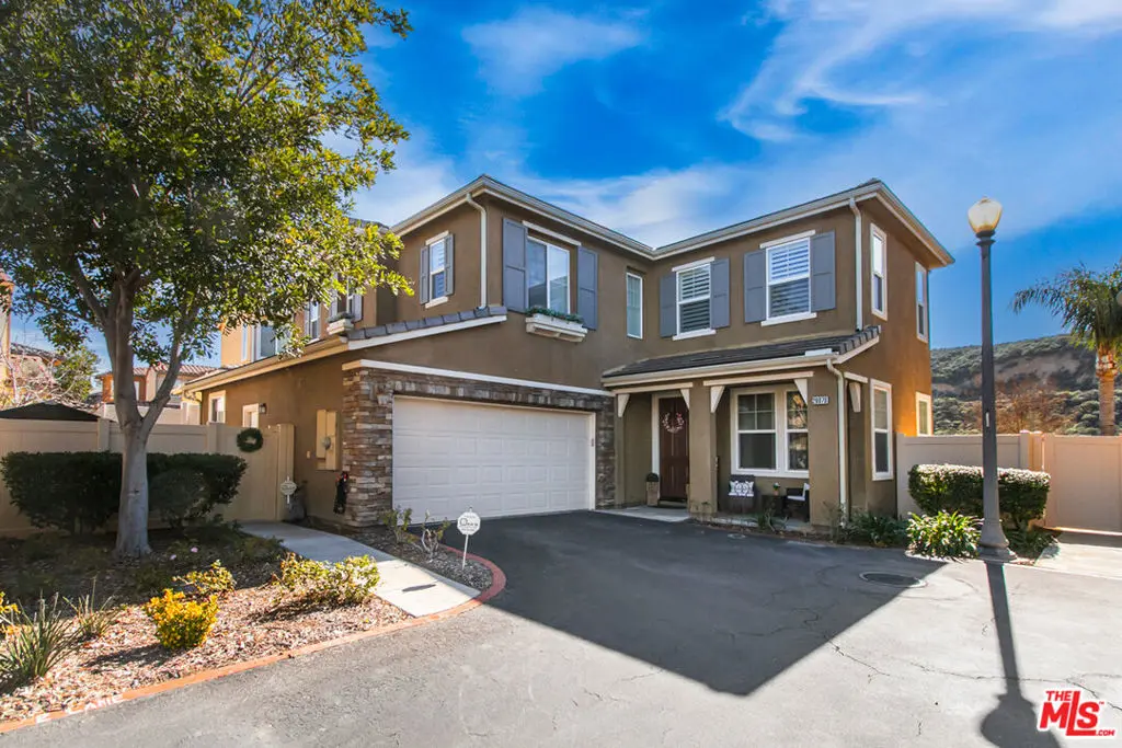 26070 Medici Court, Santa Clarita, CA — listing photo 1