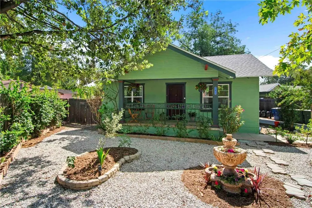 5766 Grand Avenue, Riverside, CA — listing photo 1
