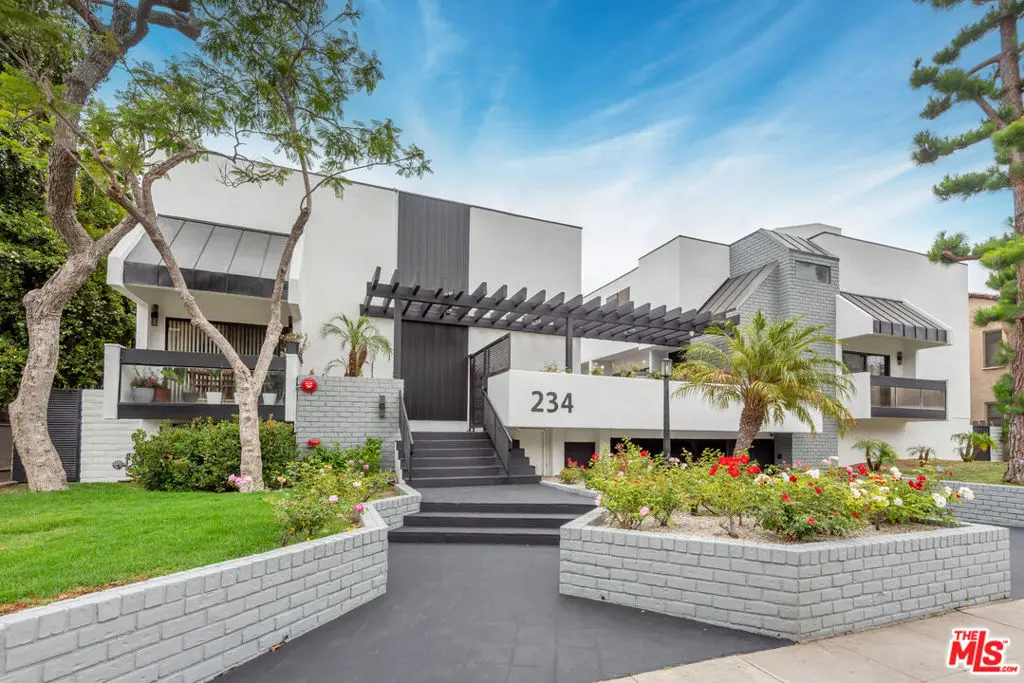 Condominium for rent at 234 S Tower Drive 3, Beverly Hills, CA featuring 4 beds and 4 baths