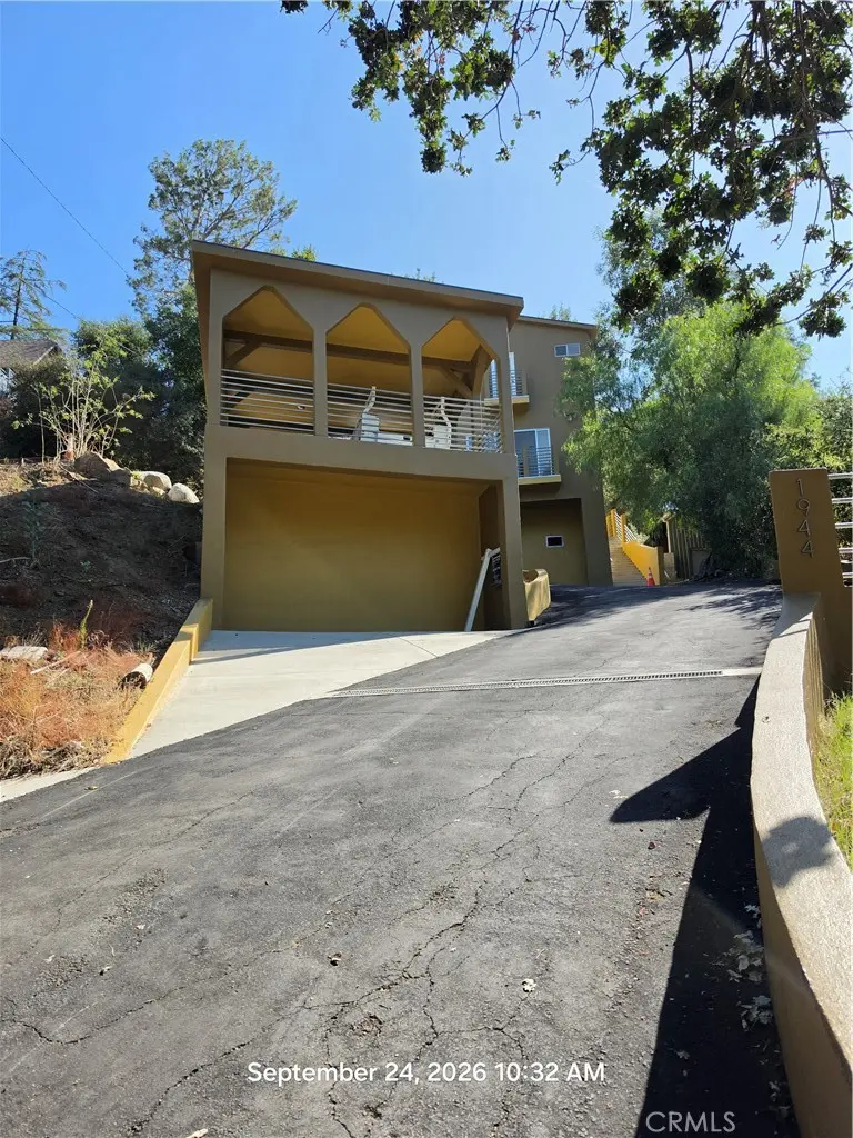 Single Family Residence for rent at 1944 Seminole, Agoura Hills, CA featuring 3 beds and 3 baths