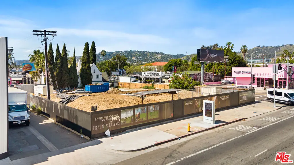 7100 - 7110 Melrose Avenue, Los Angeles, CA — listing photo 1