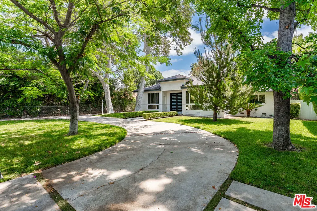 Single Family Residence for rent at 22904 Calvert Street, Los Angeles, CA featuring 5 beds and 6 baths