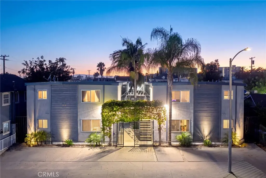 1019 Lewis, Long Beach, CA — listing photo 1