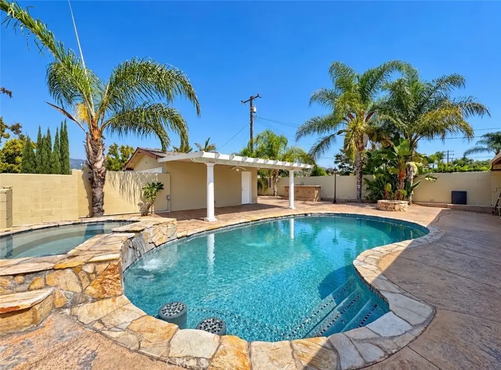 211 W Payson Street, Glendora, CA — listing photo 1