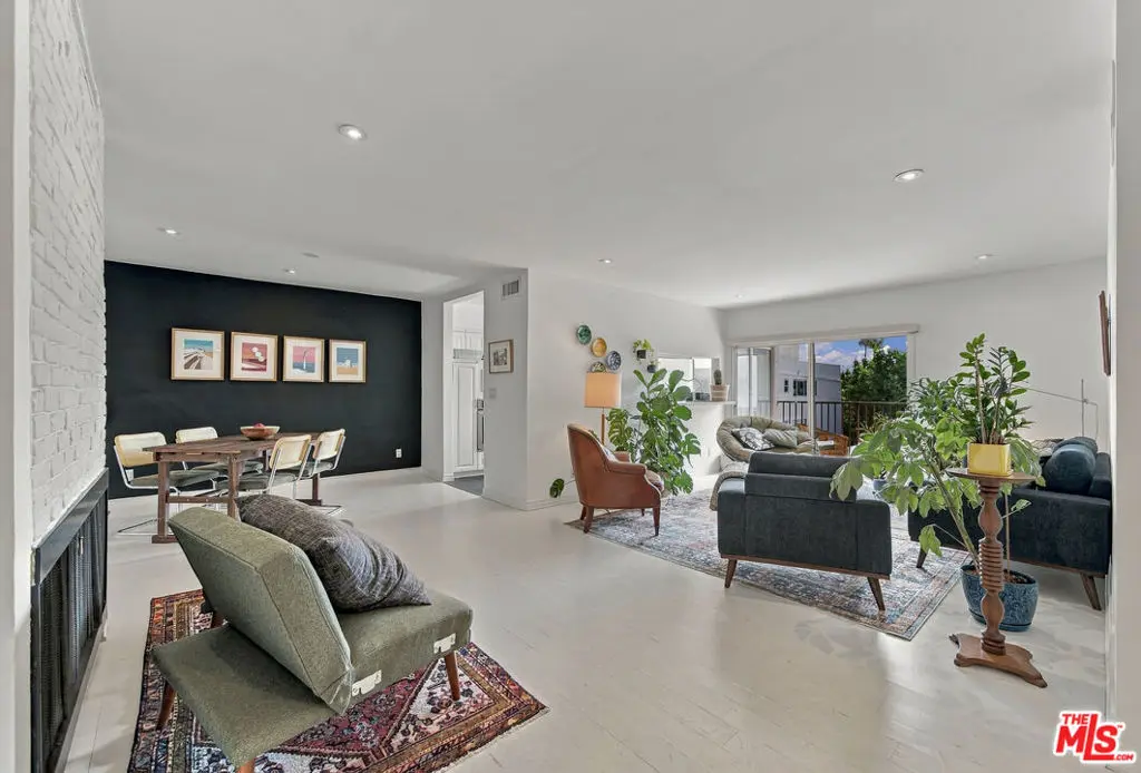 949 N Kings Road 309, West Hollywood, CA — listing photo 1