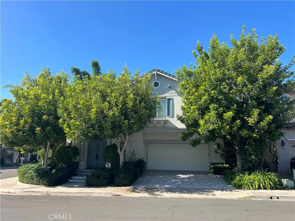 Single Family Residence for sale at 17 Berkshire, Aliso Viejo, CA featuring 4 beds and 3 baths