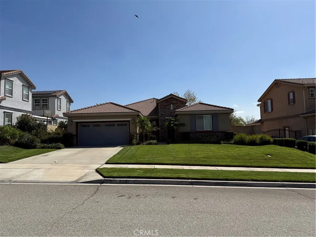 Single Family Residence for rent at 5001 La Sarre, Fontana, CA featuring 3 beds and 2 baths