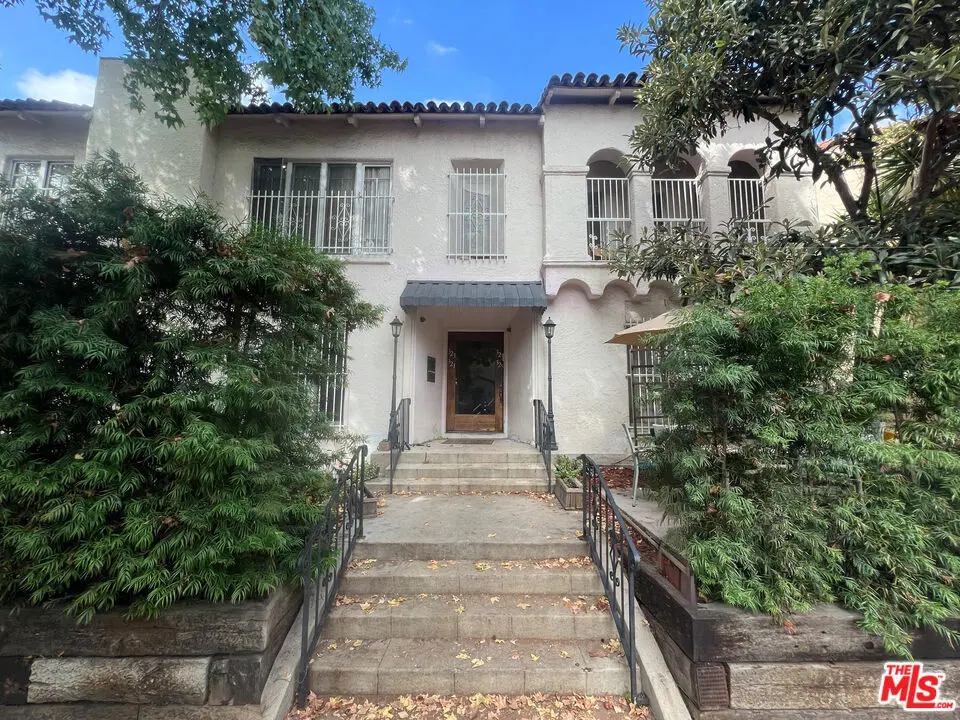 321 N Sycamore Avenue, Los Angeles, CA — listing photo 1