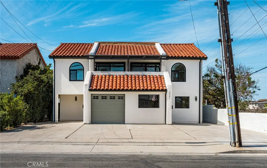 4981 Pearce C, Huntington Beach, CA — listing photo 1