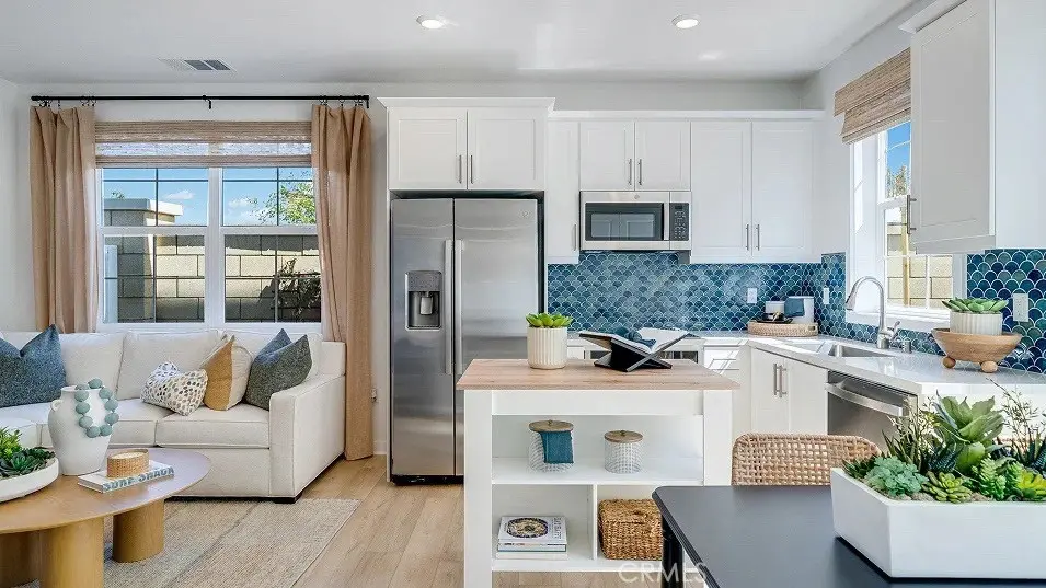 4560 S Forsyth Paseo, Ontario, CA — listing photo 1