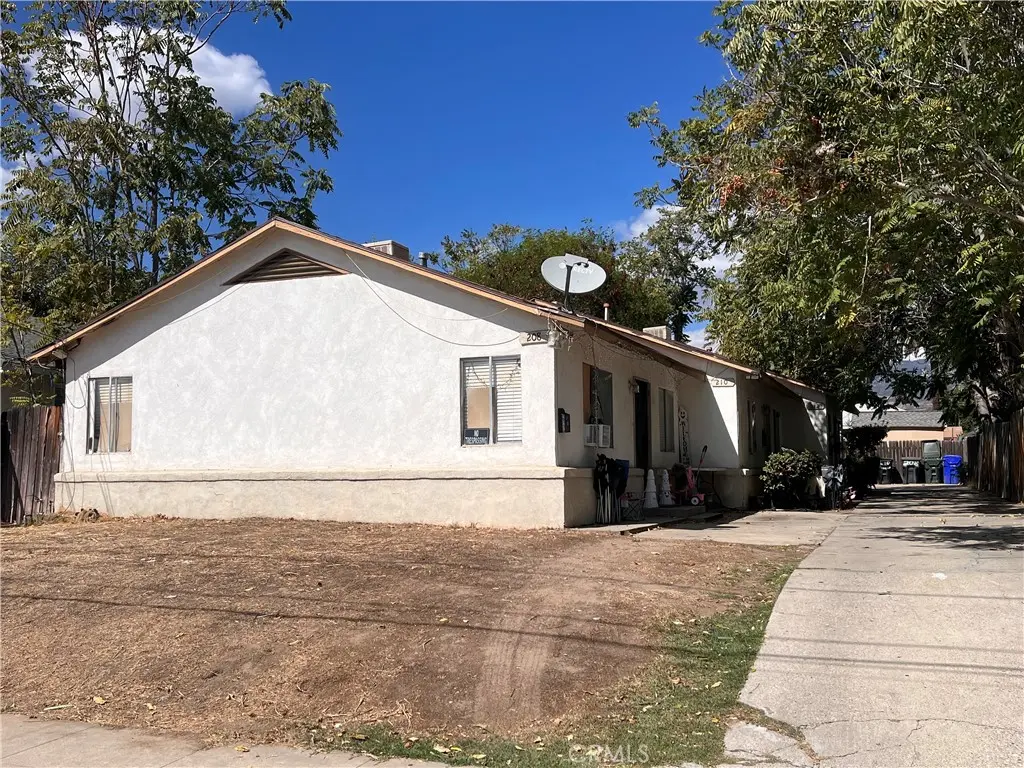 208 E Olive, San Bernardino, CA — listing photo 1