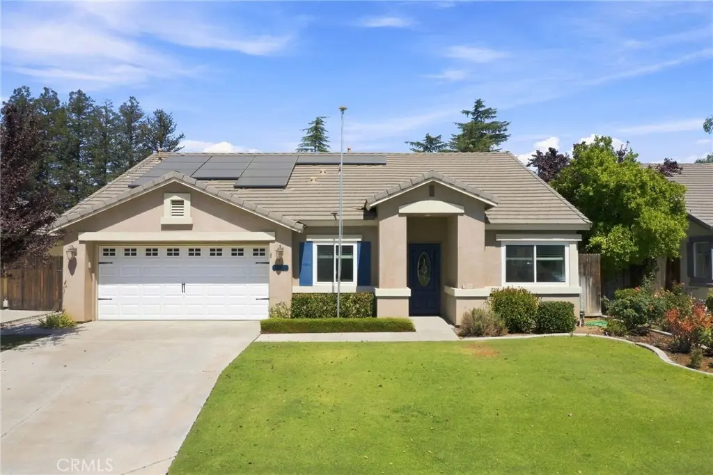 10604 Victoria Falls Avenue, Bakersfield, CA — listing photo 1