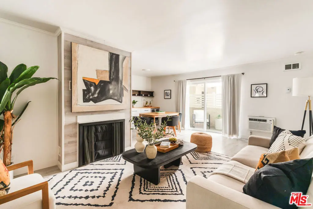 1845 Corinth Avenue 107, Los Angeles, CA — listing photo 1