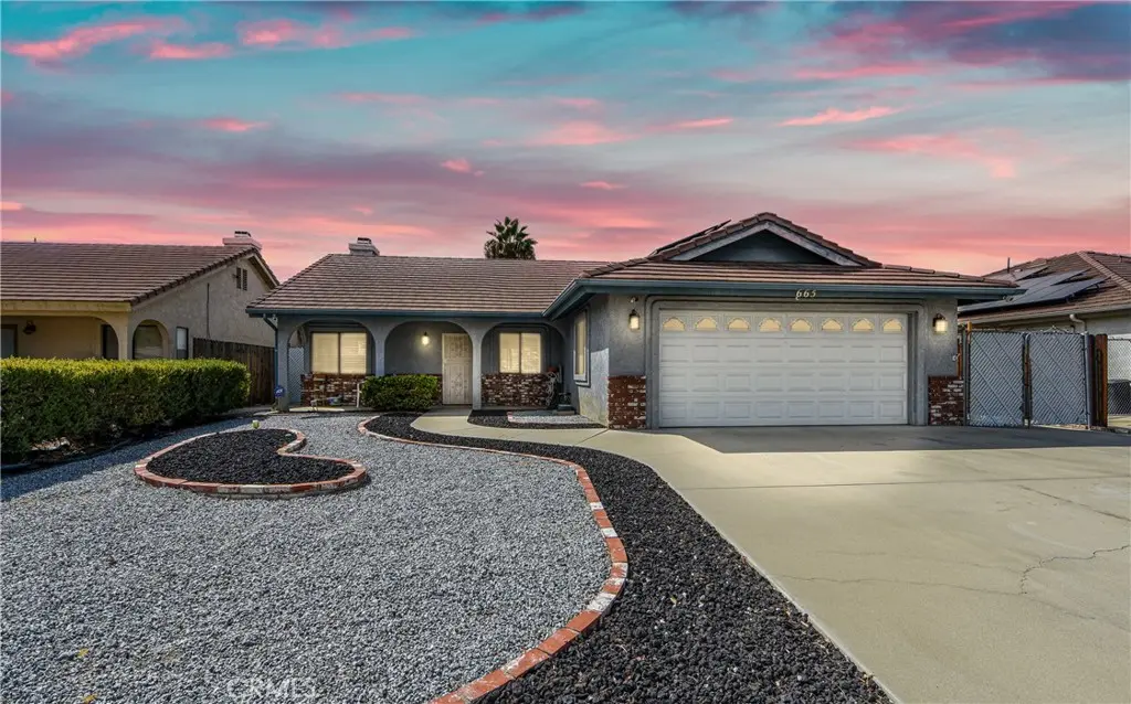 Single Family Residence for sale at 665 Deardorff Dr, Hemet, CA featuring 3 beds and 2 baths