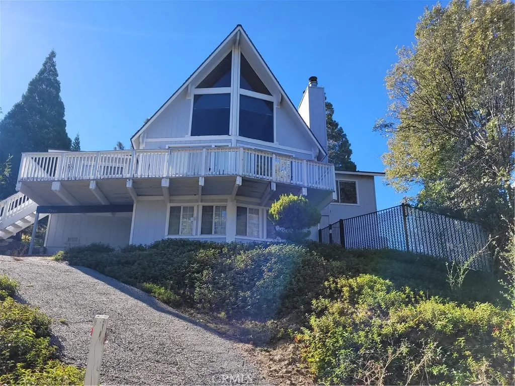 27068 Ironwood, Lake Arrowhead, CA — listing photo 1