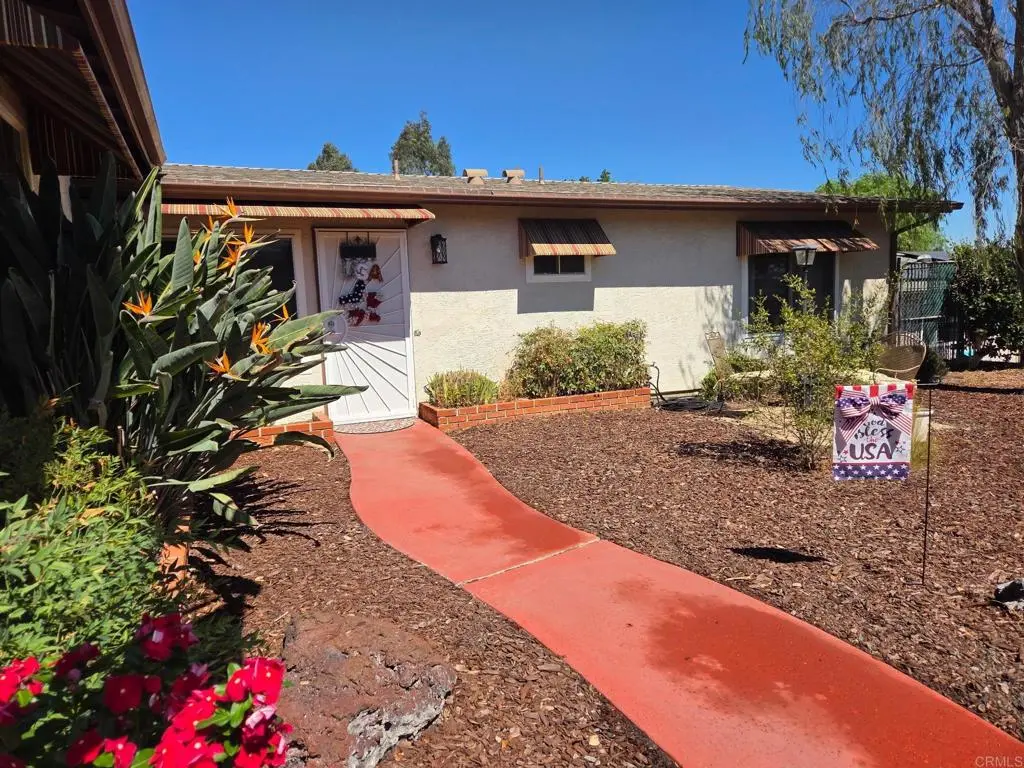1020 LA SOLANA, Fallbrook, CA — listing photo 1