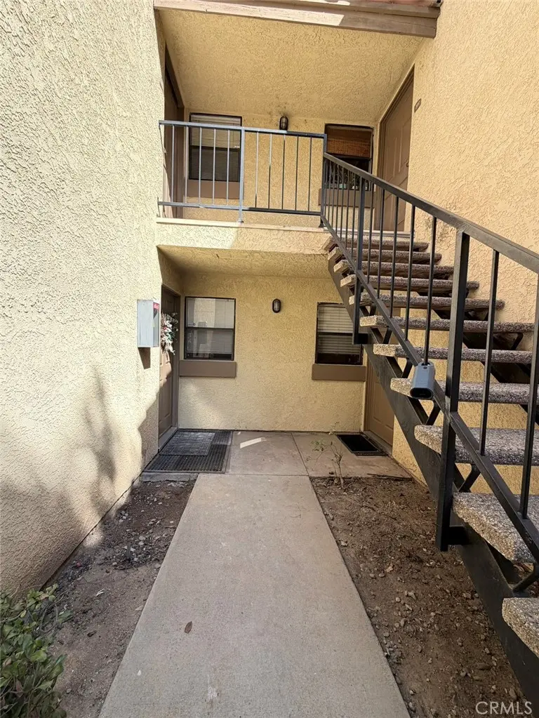 1144 W Blaine 102, Riverside, CA — listing photo 1