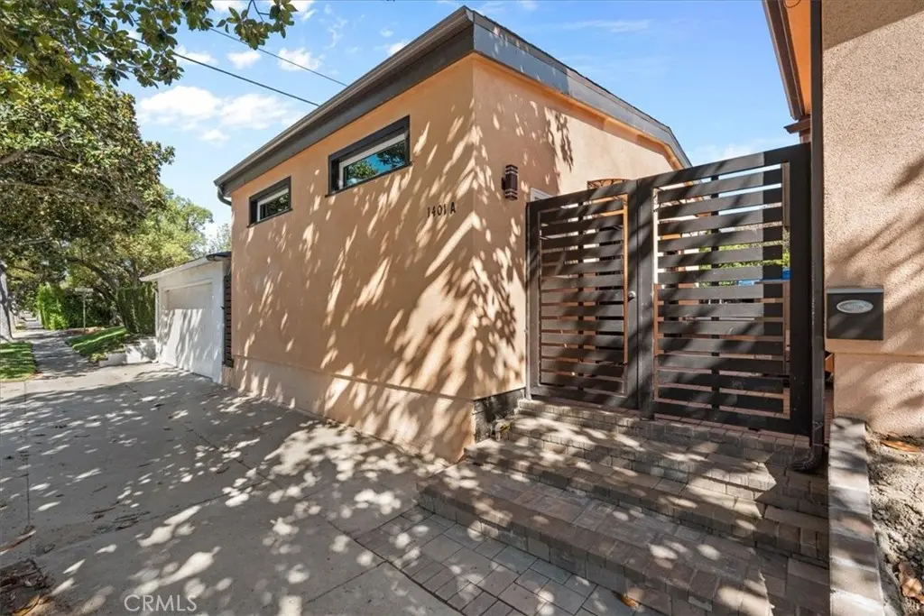 1401 Graynold Ave. A, Glendale, CA — listing photo 1