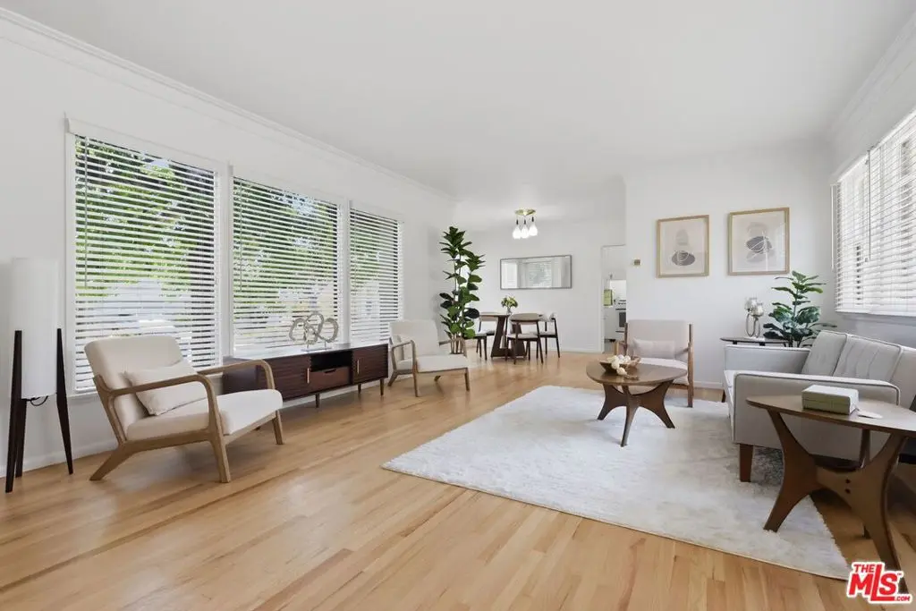 6333 W 77th Street, Los Angeles, CA — listing photo 1