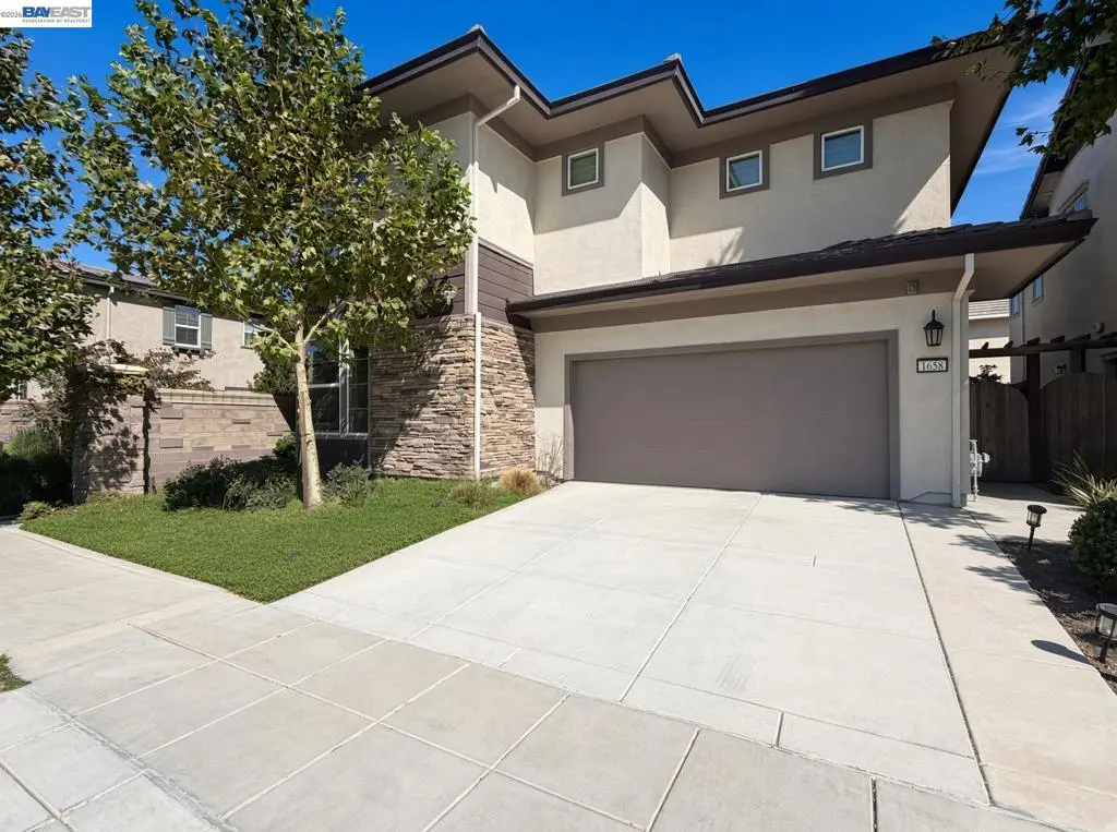 1658 S Gobind Blvd, Mountain House, CA — listing photo 1