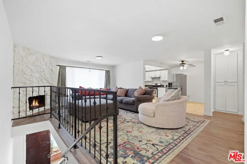 14120 Yukon Avenue 8, Hawthorne, CA — listing photo 1