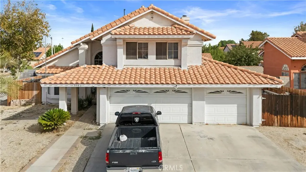 5703 Evergem Avenue, Palmdale, CA — listing photo 1