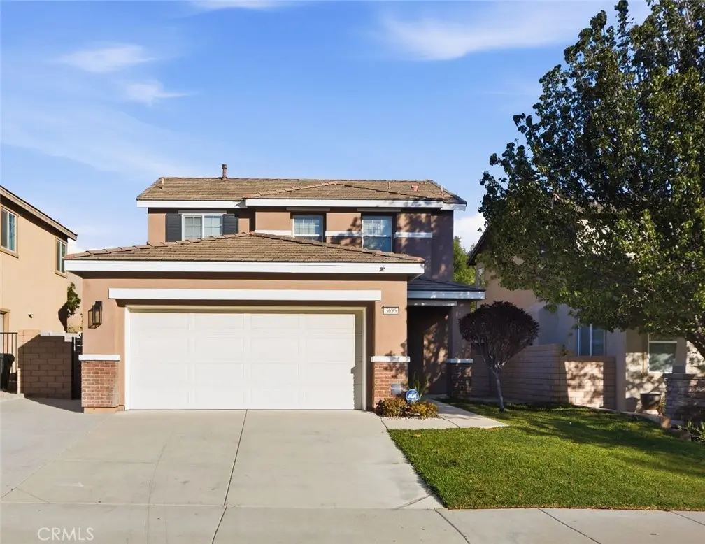 3695 Bur Oak, San Bernardino, CA — listing photo 1