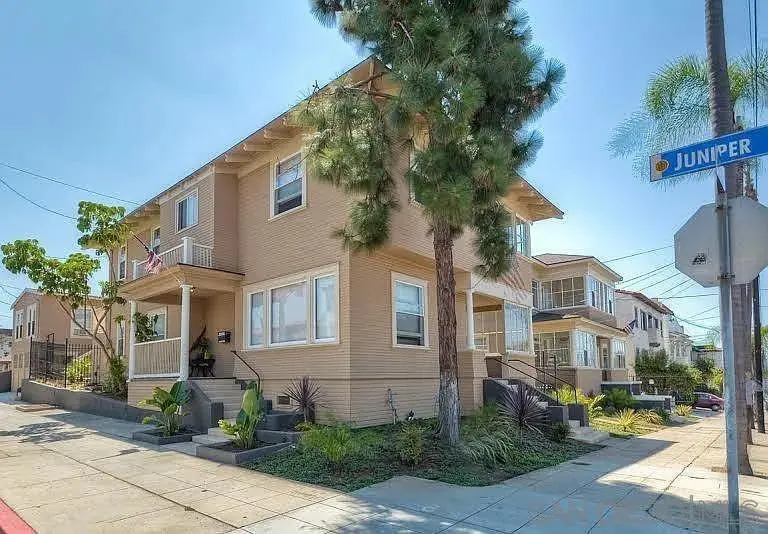 Apartment for rent at 209 Juniper St, San Diego, CA featuring 2 beds and 2 baths