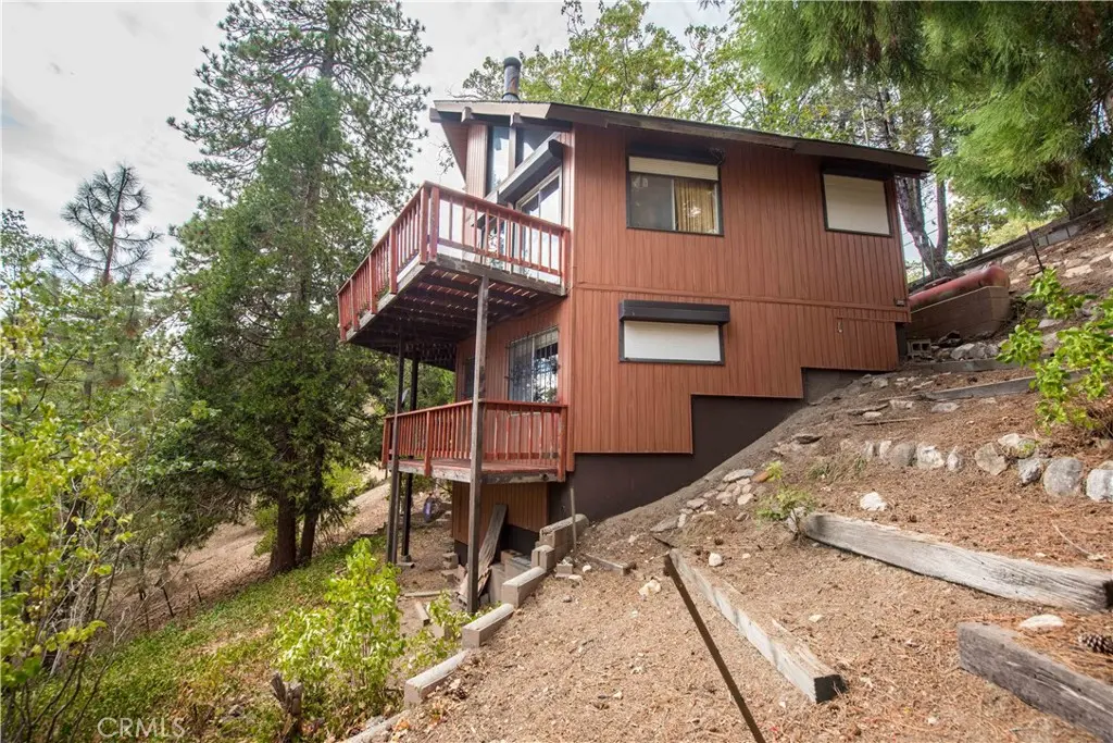 24 Fredalba, Running Springs, CA — listing photo 1
