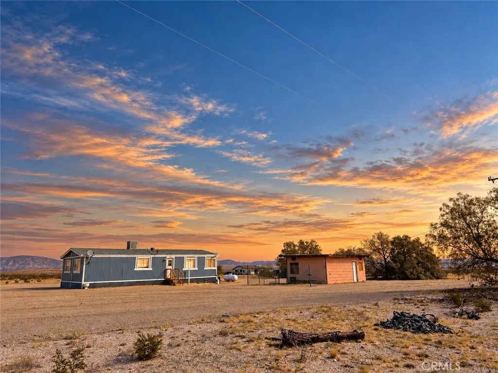 60575 Joshua Tree Lane, Landers, CA — listing photo 1