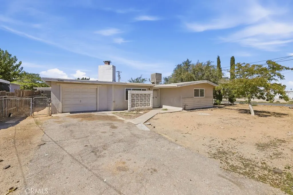 9390 3rd Avenue, Hesperia, CA — listing photo 1