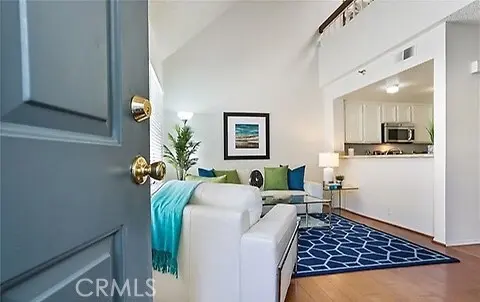 720 W 4th St 416, Long Beach, CA — listing photo 1
