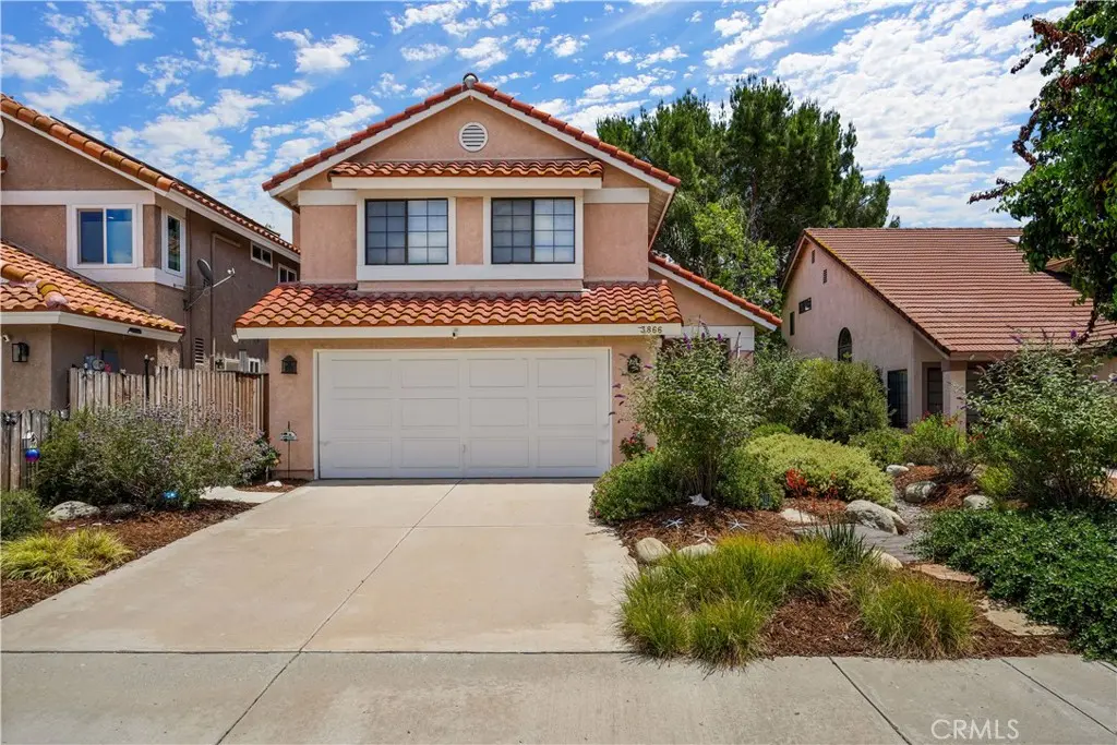 3866 Lost Springs Drive, Calabasas, CA — listing photo 1