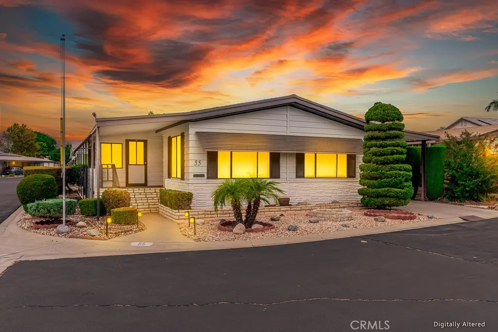 Manufactured In Park for sale at 1300 W Menlo Avenue 55, Hemet, CA featuring 2 beds and 2 baths
