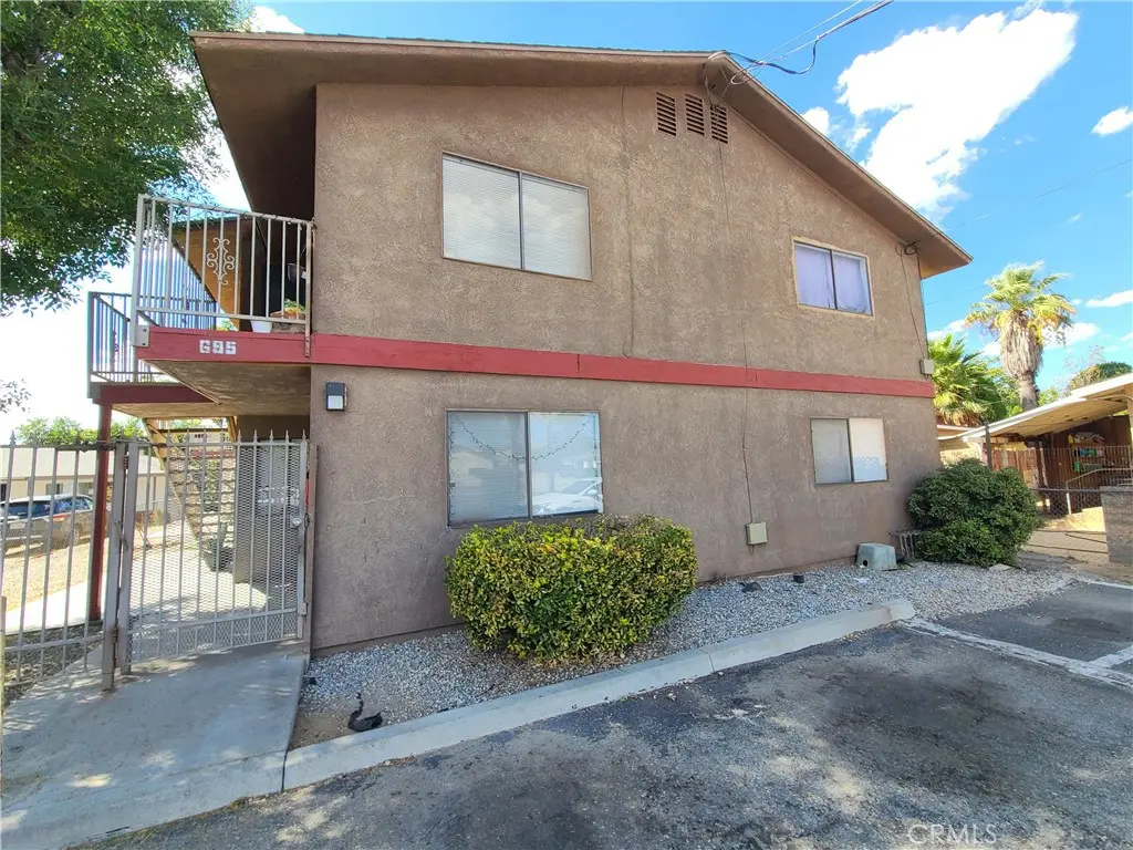 Apartment for rent at 695 Massachusetts Avenue B, Beaumont, CA featuring 2 beds and 1 bath