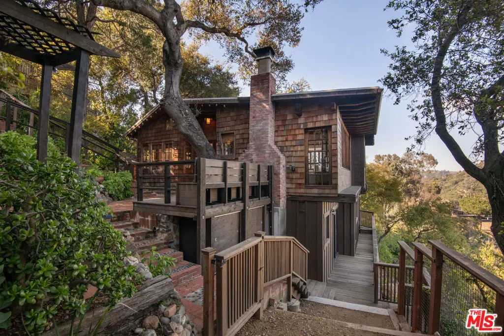 19963 Observation Drive, Topanga, CA — listing photo 1