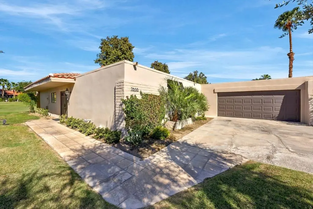Residential Lease for rent at 78118 Lago Drive, La Quinta, Riverside County, CA featuring 3 beds and 3 baths