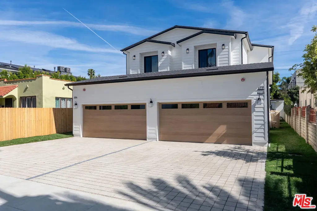 Single Family Residence for rent at 822 N Orange Grove Avenue, Los Angeles, CA featuring 4 beds and 4 baths