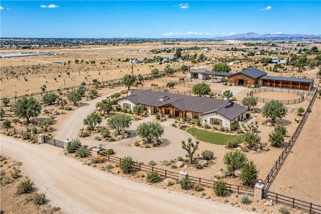 35 Juniper, Apple Valley, CA — listing photo 1