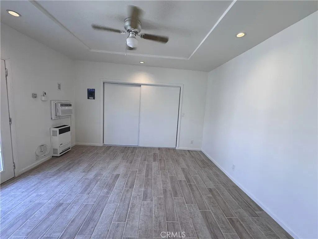 Apartment for rent at 464 1/4 Camulos Street, Los Angeles, CA and 1 bath