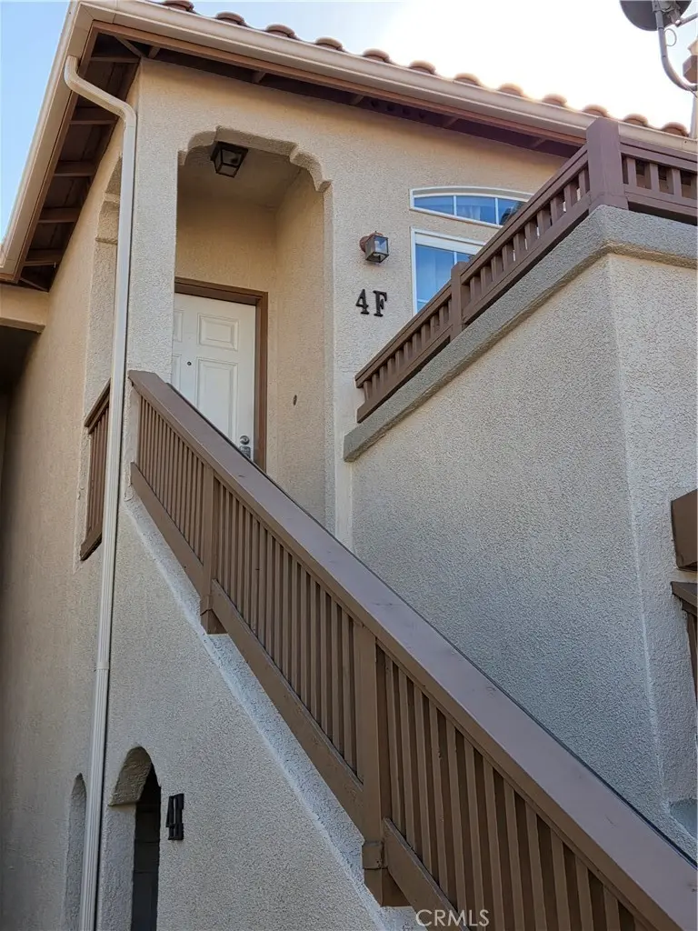 Residential Lease for rent at 310 E McCoy Lane 4F, Santa Maria, Santa Barbara County, CA featuring 3 beds and 2 baths