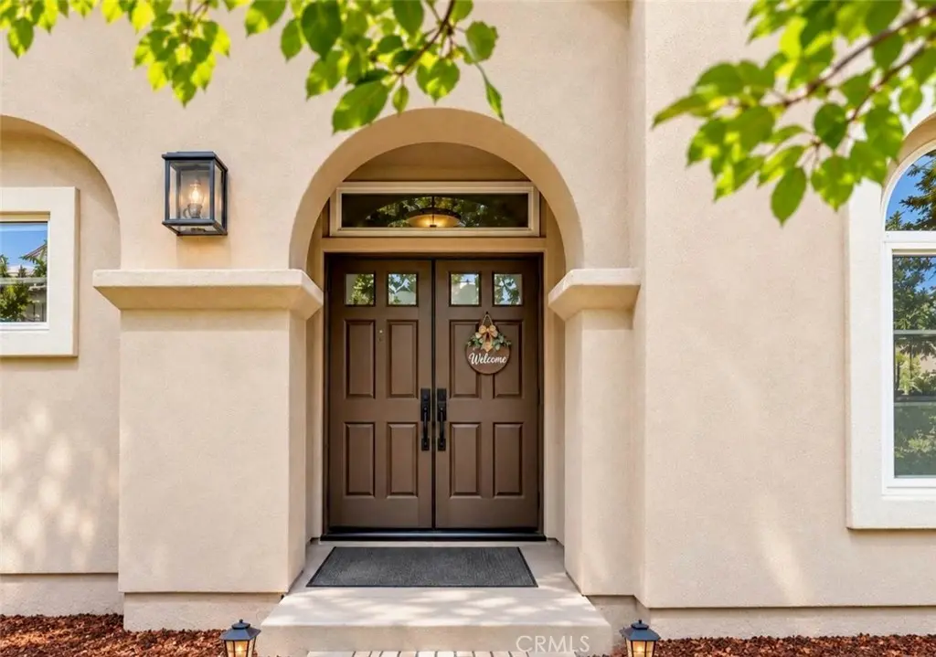 10884 Kimball, Tustin, CA — listing photo 1