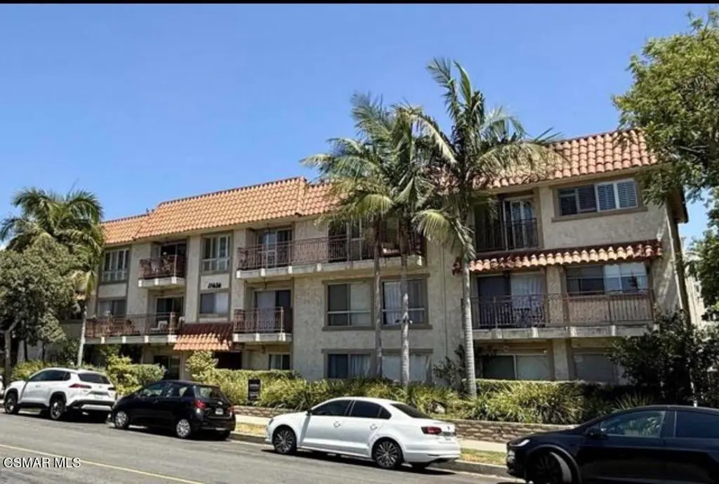 Condominium for rent at 11656 Montana Avenue 302, Los Angeles, CA featuring 1 bed and 1 bath